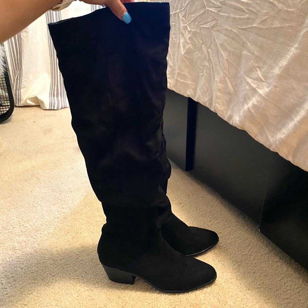Tall black boots - Picture 2 of 7